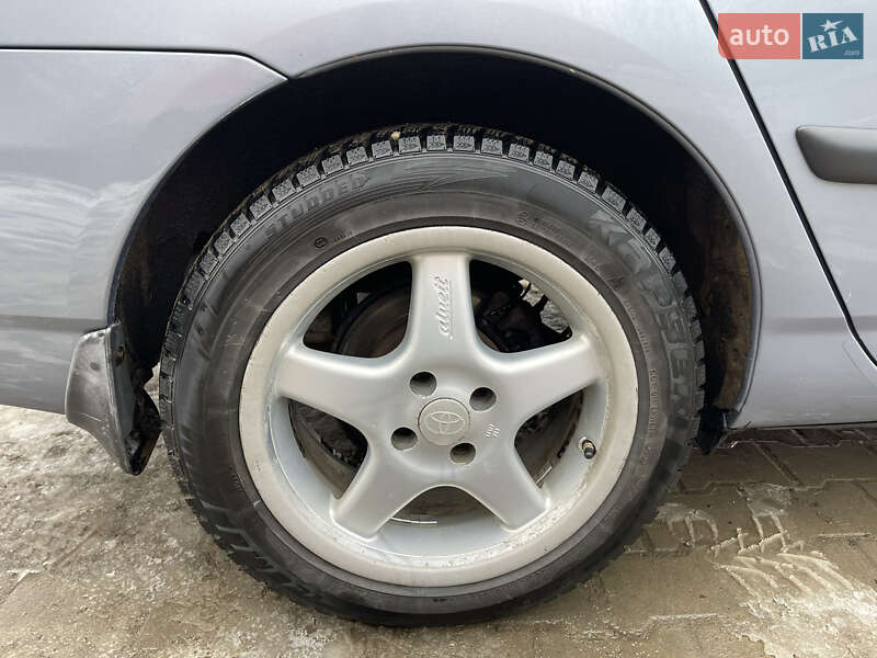 Универсал Toyota Corolla 2003 в Вашковцах