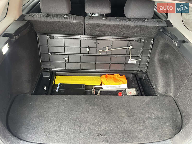 Универсал Toyota Corolla 2003 в Вашковцах