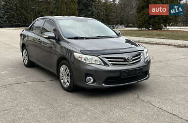 Седан Toyota Corolla 2011 в Днепре