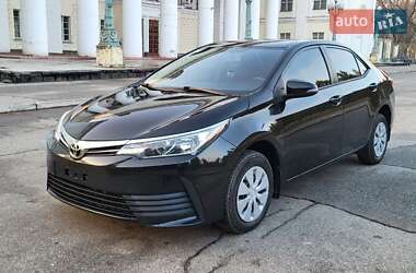 Седан Toyota Corolla 2017 в Жовтих Водах