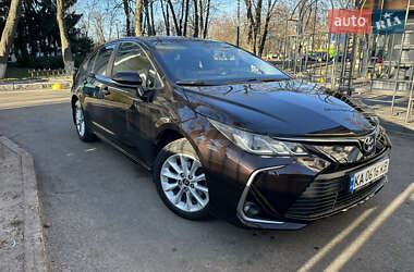 Седан Toyota Corolla 2019 в Прилуках