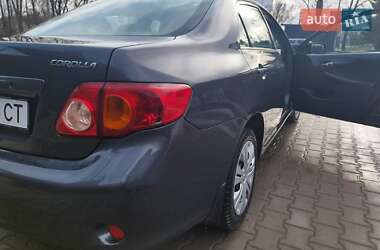 Седан Toyota Corolla 2010 в Тернополе