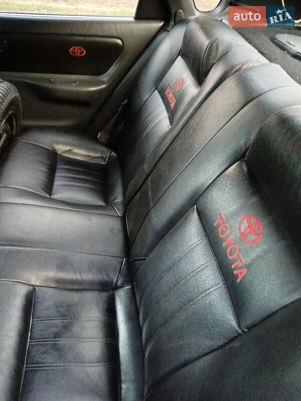 Хетчбек Toyota Corolla 1995 в Чернігові