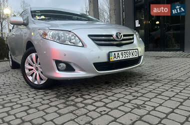 Седан Toyota Corolla 2008 в Львові