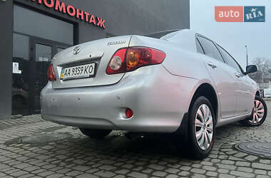 Седан Toyota Corolla 2008 в Львові