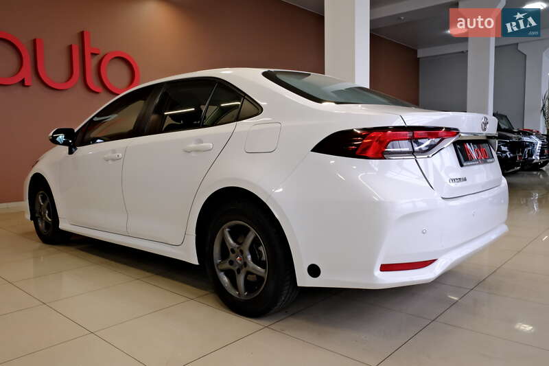Седан Toyota Corolla 2021 в Одессе