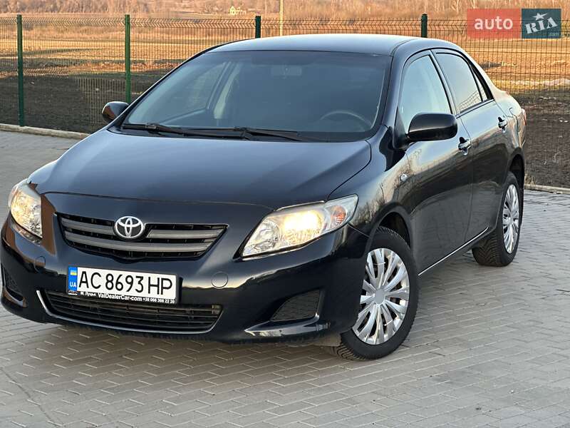 Седан Toyota Corolla 2009 в 