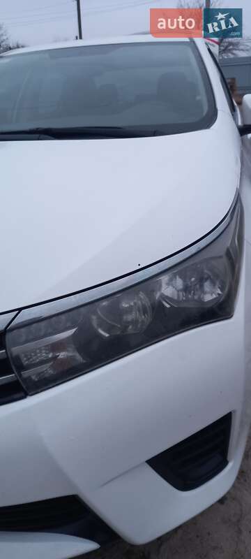 Седан Toyota Corolla 2014 в Полтаве