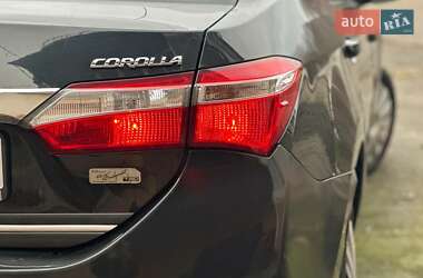 Седан Toyota Corolla 2016 в Смеле