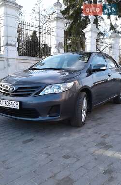 Седан Toyota Corolla 2012 в Кременці