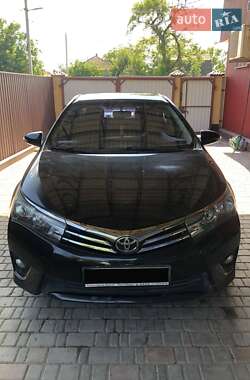 Седан Toyota Corolla 2014 в 