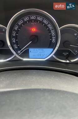 Седан Toyota Corolla 2014 в 