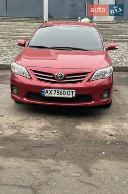 Седан Toyota Corolla 2010 в Харкові