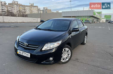 Седан Toyota Corolla 2008 в Киеве