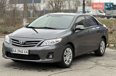 Седан Toyota Corolla 2012 в Дніпрі