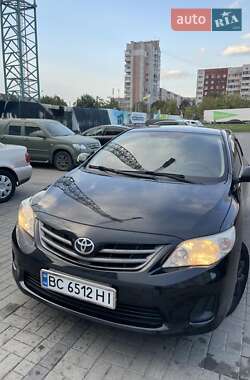 Седан Toyota Corolla 2010 в Львові