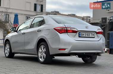 Седан Toyota Corolla 2014 в 
