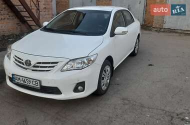 Седан Toyota Corolla 2012 в Житомире