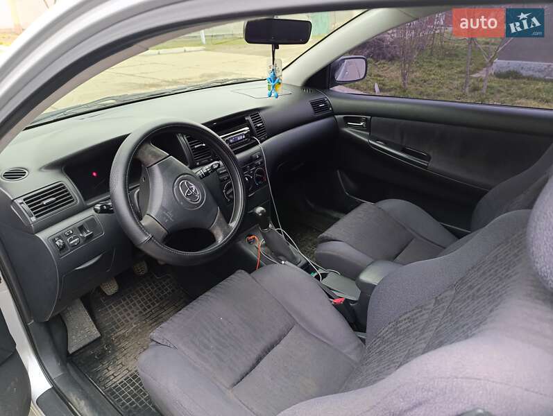 Хетчбек Toyota Corolla 2002 в Ізмаїлі фото 3 Хетчбек Toyota Corolla 2002 в Ізмаїлі