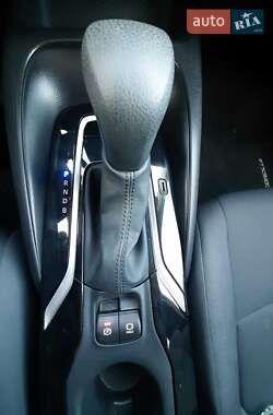 Седан Toyota Corolla 2020 в Ивано-Франковске