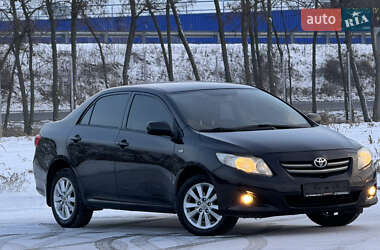 Седан Toyota Corolla 2009 в Днепре