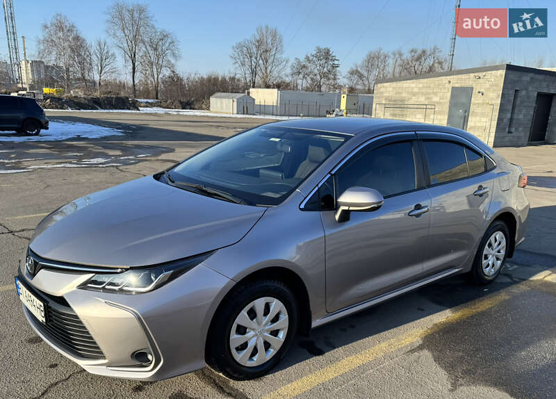 Седан Toyota Corolla 2021 в Кременчуге