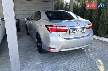 Седан Toyota Corolla 2013 в Белогородке