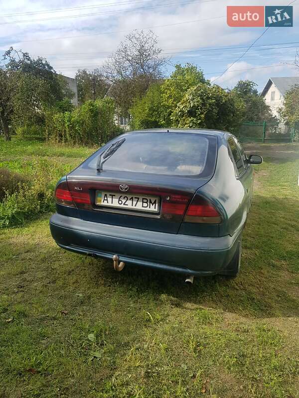 Ліфтбек Toyota Corolla 1993 в Надвірній