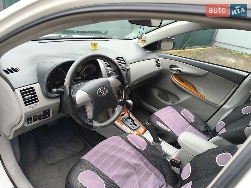 Седан Toyota Corolla 2010 в Києві фото 20 Седан Toyota Corolla 2010 в Києві