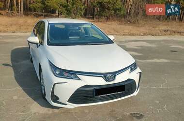 Седан Toyota Corolla 2020 в Києві