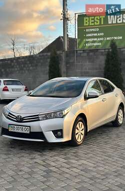 Седан Toyota Corolla 2014 в 