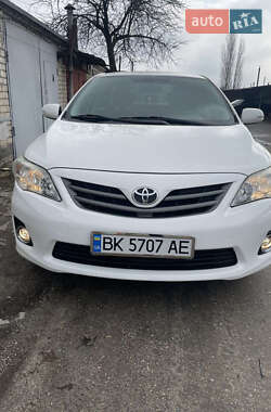 Седан Toyota Corolla 2011 в Вараше