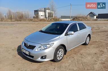 Седан Toyota Corolla 2008 в Києві