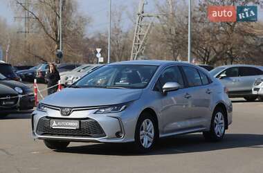 Седан Toyota Corolla 2023 в Києві