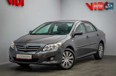 Седан Toyota Corolla 2007 в Киеве