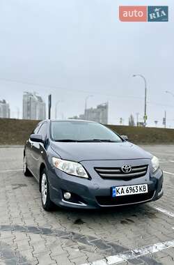 Седан Toyota Corolla 2008 в Киеве