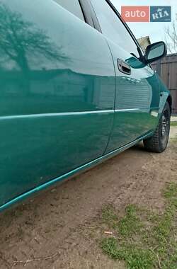 Седан Toyota Corolla 1999 в 