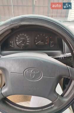 Седан Toyota Corolla 1999 в 
