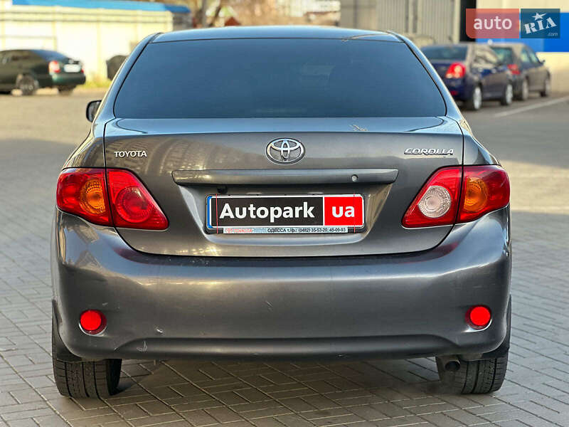 Седан Toyota Corolla 2008 в Одесі