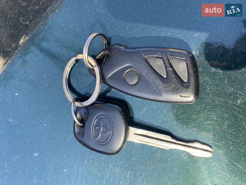 Седан Toyota Corolla 1997 в Одессе