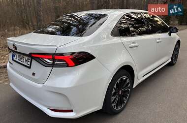 Седан Toyota Corolla 2021 в 