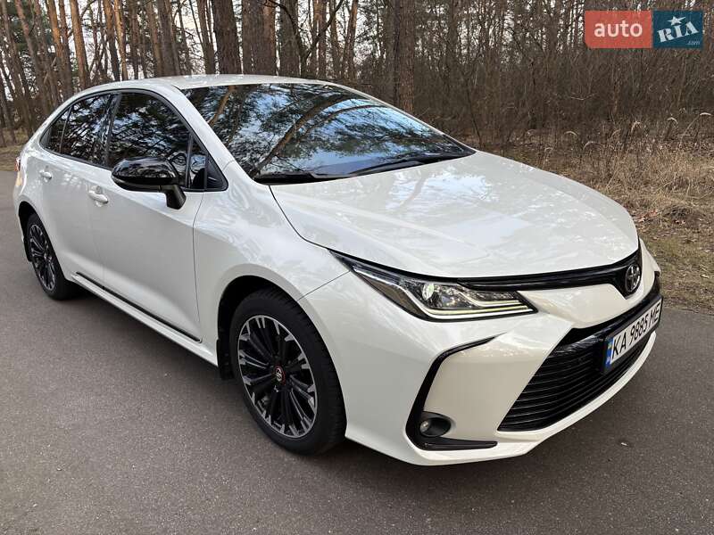 Седан Toyota Corolla 2021 в 