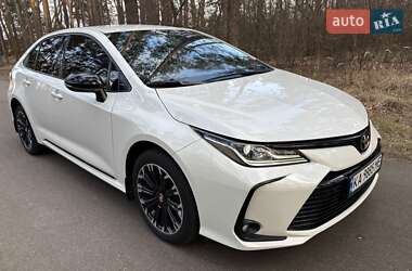 Седан Toyota Corolla 2021 в 