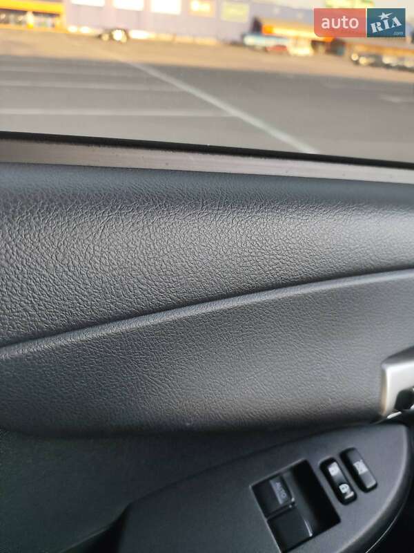 Седан Toyota Corolla 2012 в Львове фото 24 Седан Toyota Corolla 2012 в Львове