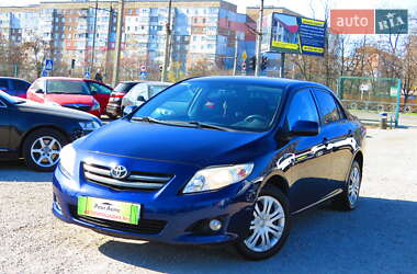 Седан Toyota Corolla 2008 в Кропивницком
