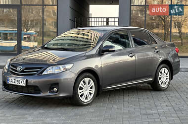 Седан Toyota Corolla 2012 в 