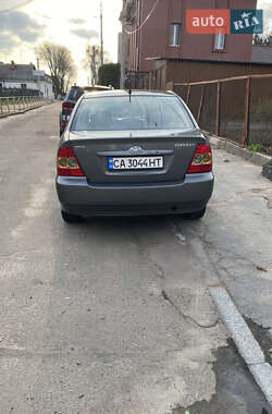 Седан Toyota Corolla 2004 в 