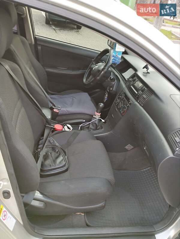 Універсал Toyota Corolla 2005 в Харкові