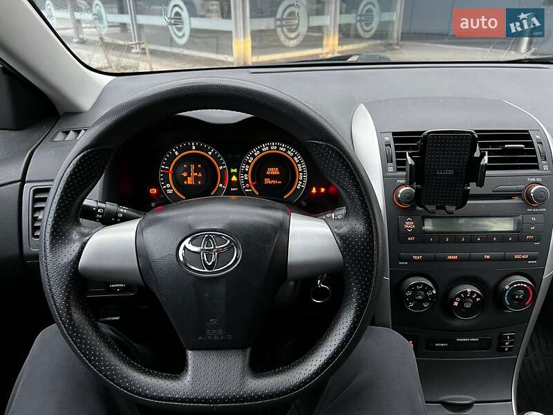 Седан Toyota Corolla 2010 в Коломые фото 21 Седан Toyota Corolla 2010 в Коломые