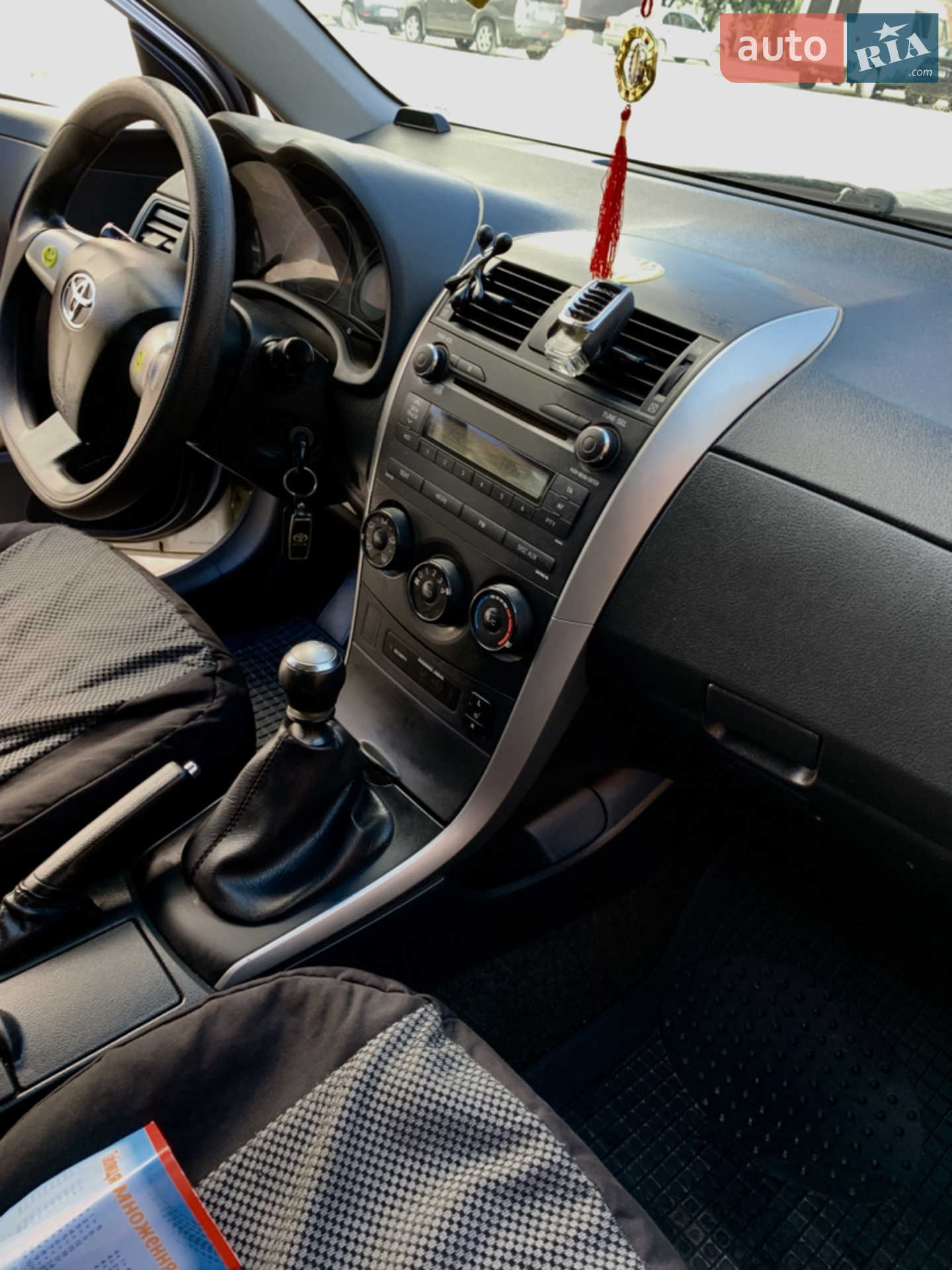 2011 Toyota Corolla - мініатюра 10